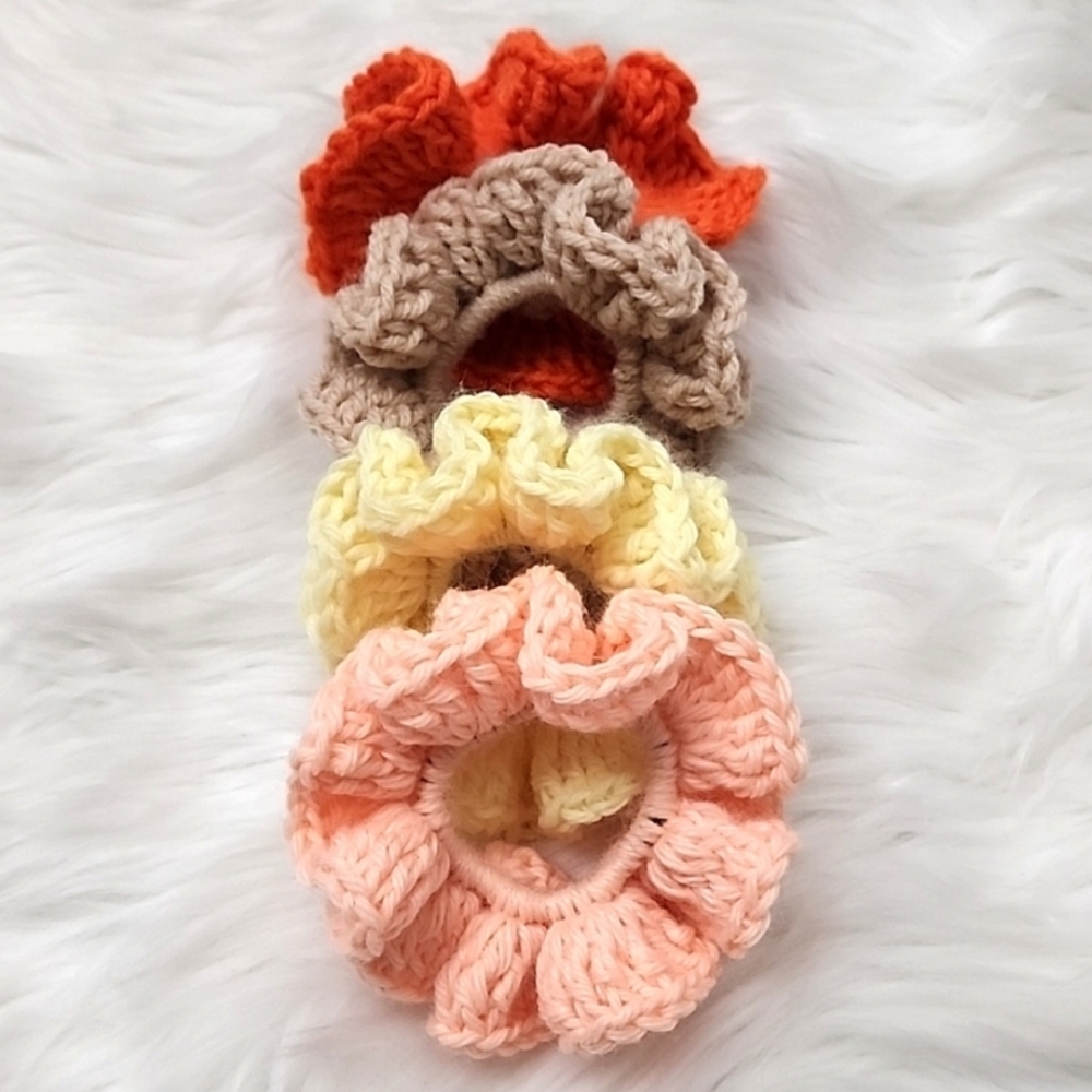 Handmade Textured Crocheted Scrunchies Ponytail Holder Hair Tie Set Of 4 - New - Picture 3 of 11